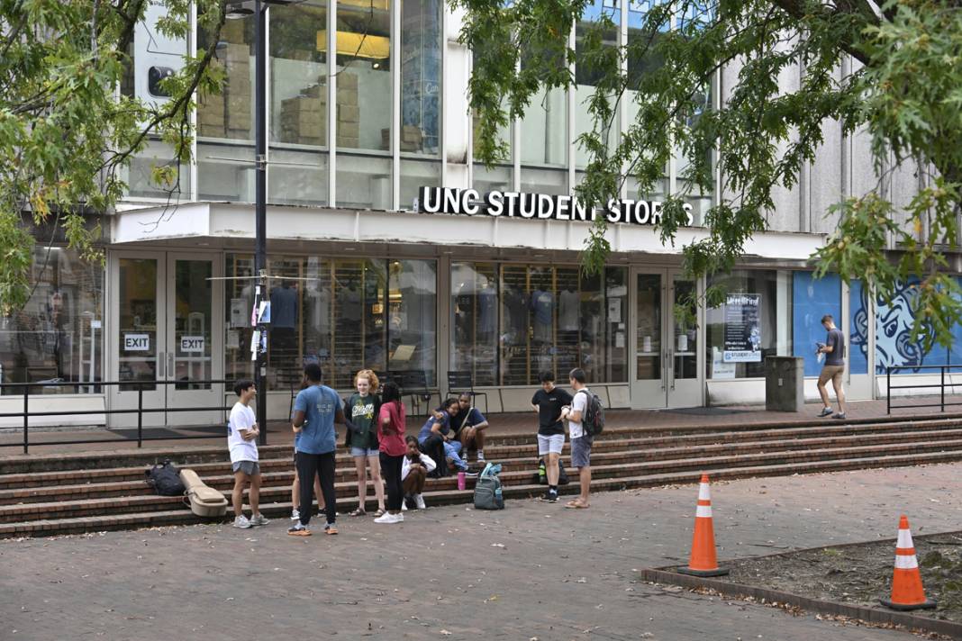 ABD'de üniversitedeki silahlı saldırıda 1 öğretim görevlisi hayatını kaybetti 4